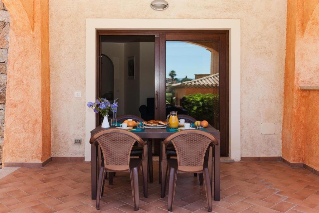Le Perle Di Golfo Aranci Villa Exteriör bild