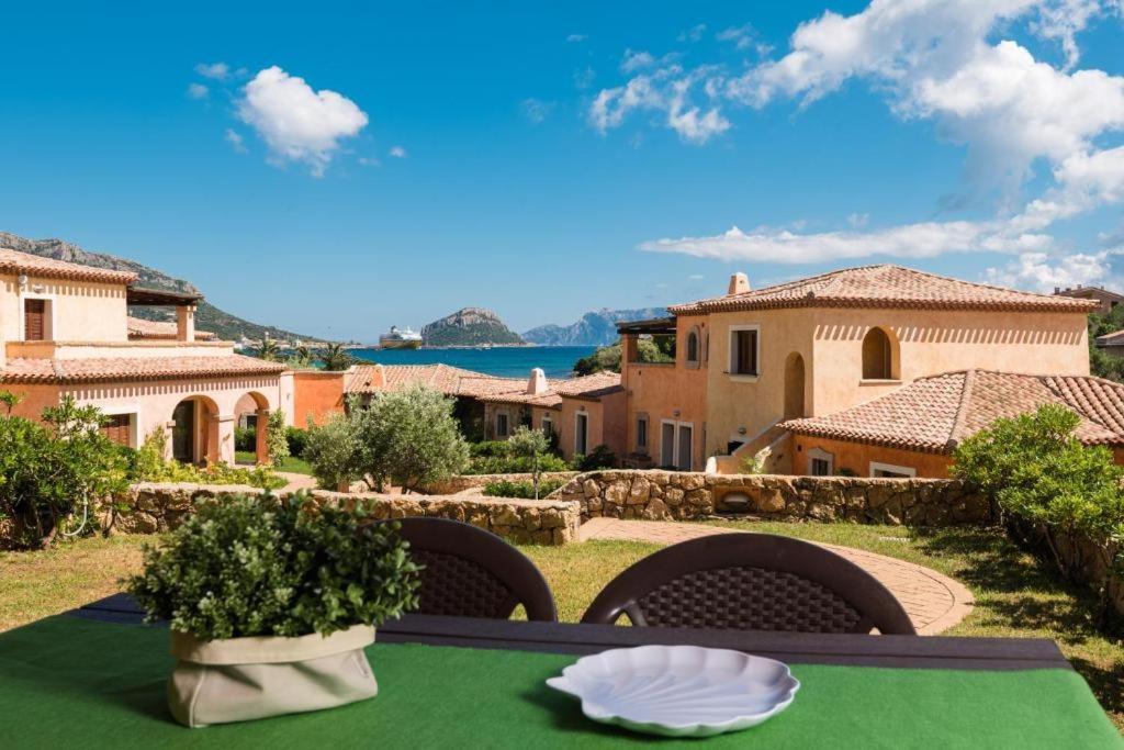 Le Perle Di Golfo Aranci Villa Exteriör bild